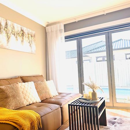 Summer Holiday 4 Bedrooms House In Hamilton With Pool And Spa Exterior photo